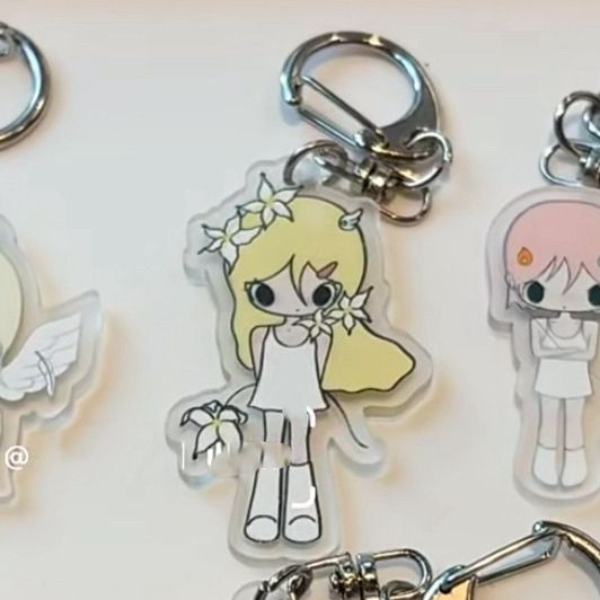 INS Japanese Angel Girl Acryli - Tech Girl Accessories recension och pris