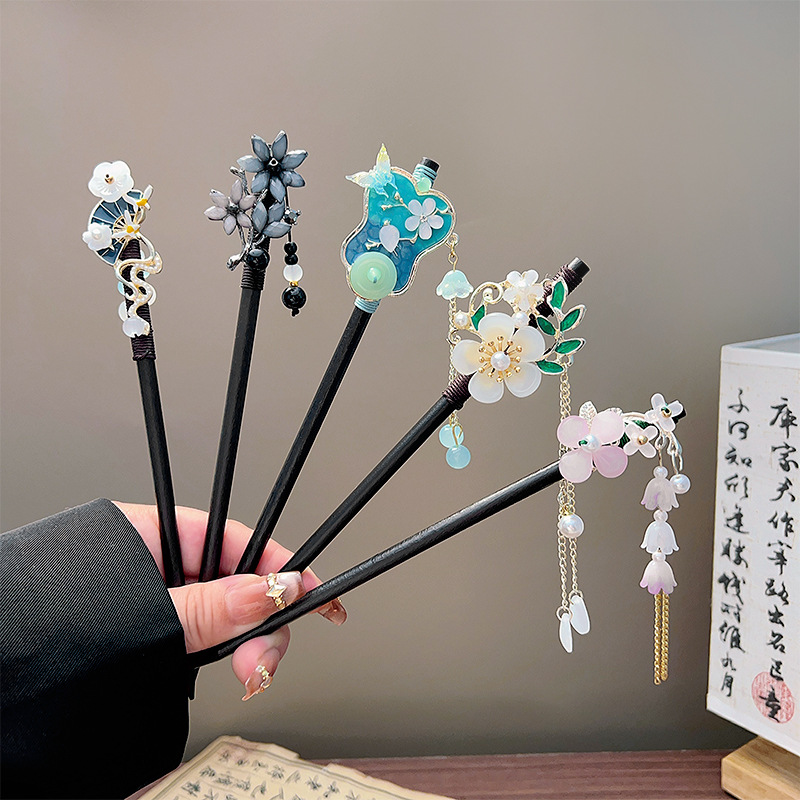 Classic Tassel Hair Stick Blac - Tech Accessories Women recension och pris